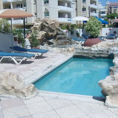 Best Western Plus Larco 2*