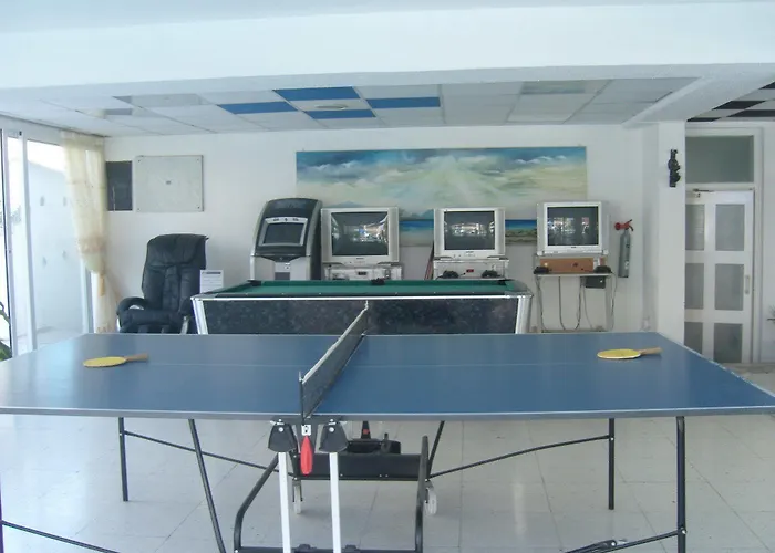 מלון Best Western Plus Larco לרנקה