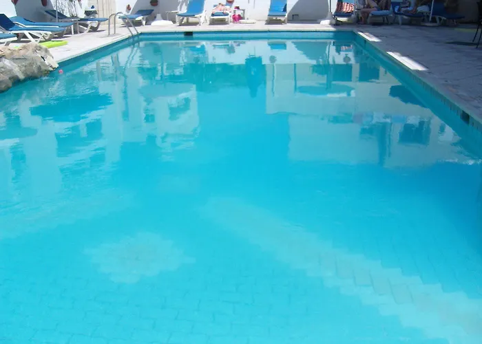 Best Western Plus Larco