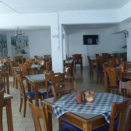 호텔 라르코 라르나카