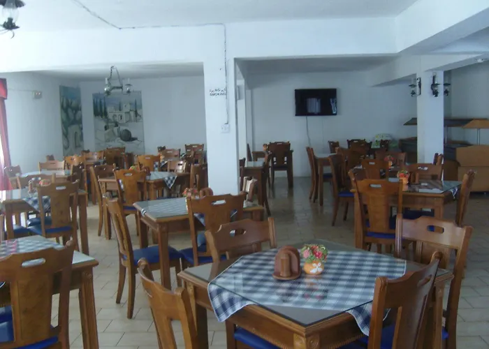 Отель Best Western Plus Larco Ларнака