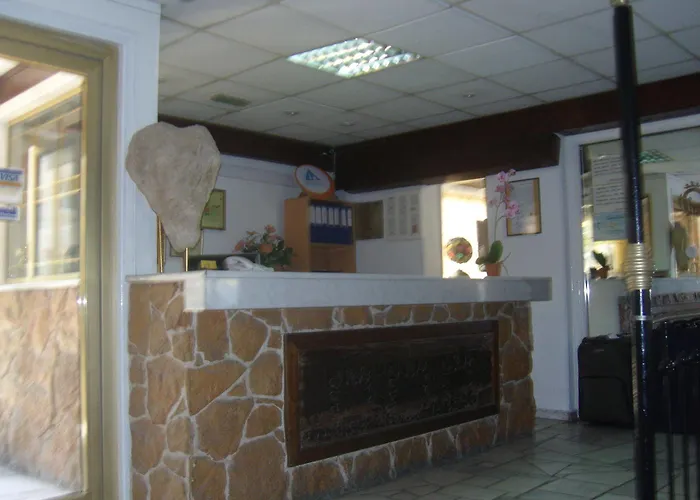 Best Western Plus Larco Отель Ларнака