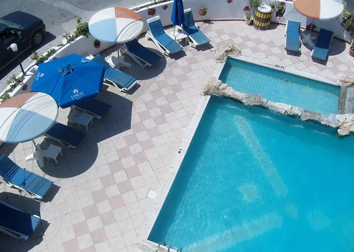 Отель Best Western Plus Larco Ларнака